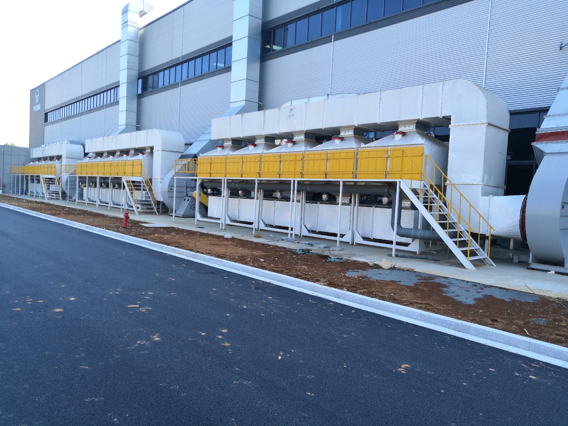 活性炭吸附脫附+催化燃燒設(shè)備